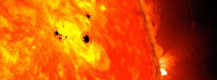 Sonnenflecken Fotografie der brodelnden Oberfläche der Sonne