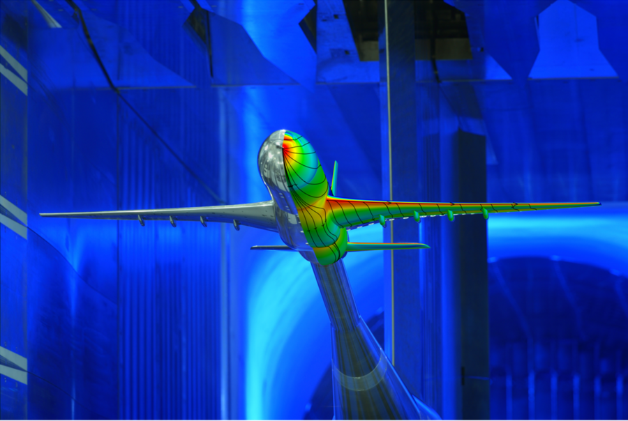 Foto eines Flugzeugmodells, auf dessen rechter Seite durch verschiedene Farben gekennzeichnet ist, wie sich die Luftströmungen verteilen