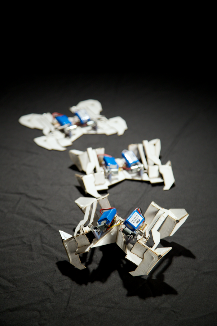 Selbstfaltender Roboter
