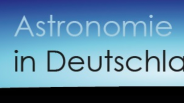 Die Illustration zeigt eine Person vor einem Nachthimmel mit drei Sternen. Rechts davon ist der Schriftzug „Astronomie in Deutschland“ zu sehen.