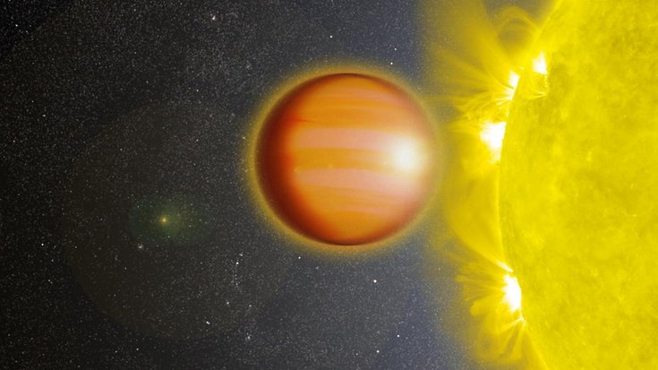 Künstlerische Darstellung des Planeten WASP-18b vor seinem Stern | Bildquelle: NASA/GSFC Ein Planet vor einem größeren Stern, von dem Fontänen ausgehen. Die dem Stern zugewandte Seite ist heller dargestellt.