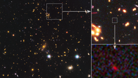 Bild eines Galaxienhaufens mit Ausschnittsvergrößerung, die einen schwachen Lichtfleck zeigt