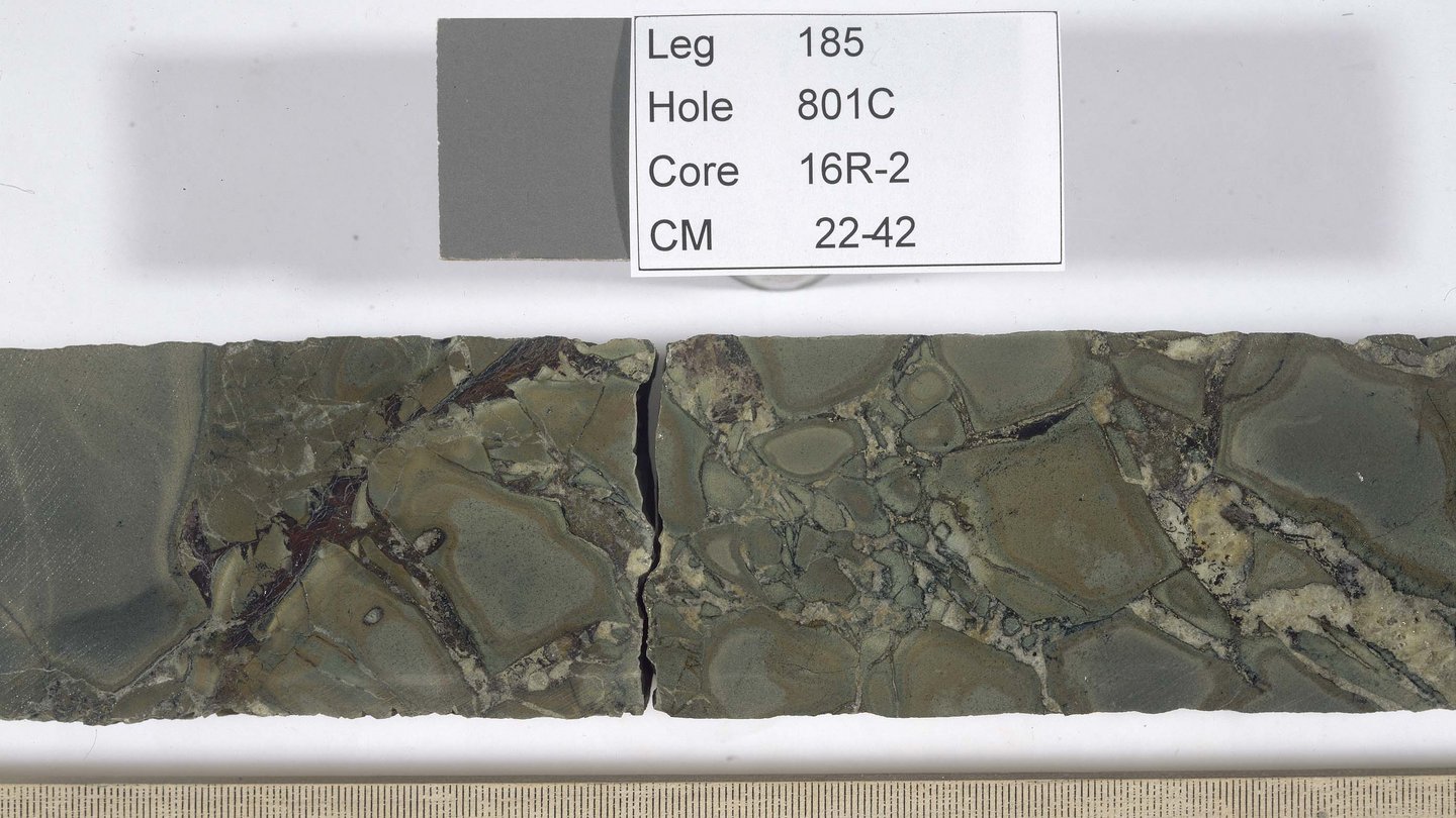 Welt der Physik UranKreislauf der Erde untersucht