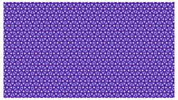 Durchgehendes Muster aus violetten und weißen Bereichen. Es sind bestimmte Figuren wie Kreise oder Sterne zu erkennen, die viele Male, aber nicht periodisch auftauchen.