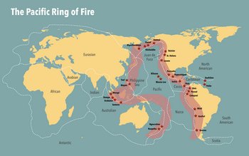 Weltkarte mit rot markierten Küstengebieten rings um den Pazifischen Ozean