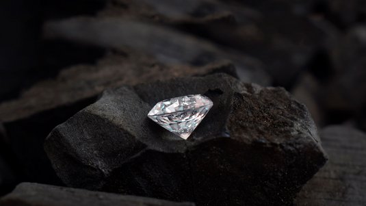 Welt der Physik: Wie Diamanten im Erdmantel entstehen