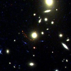 Galaxienhaufen und MS1358arc