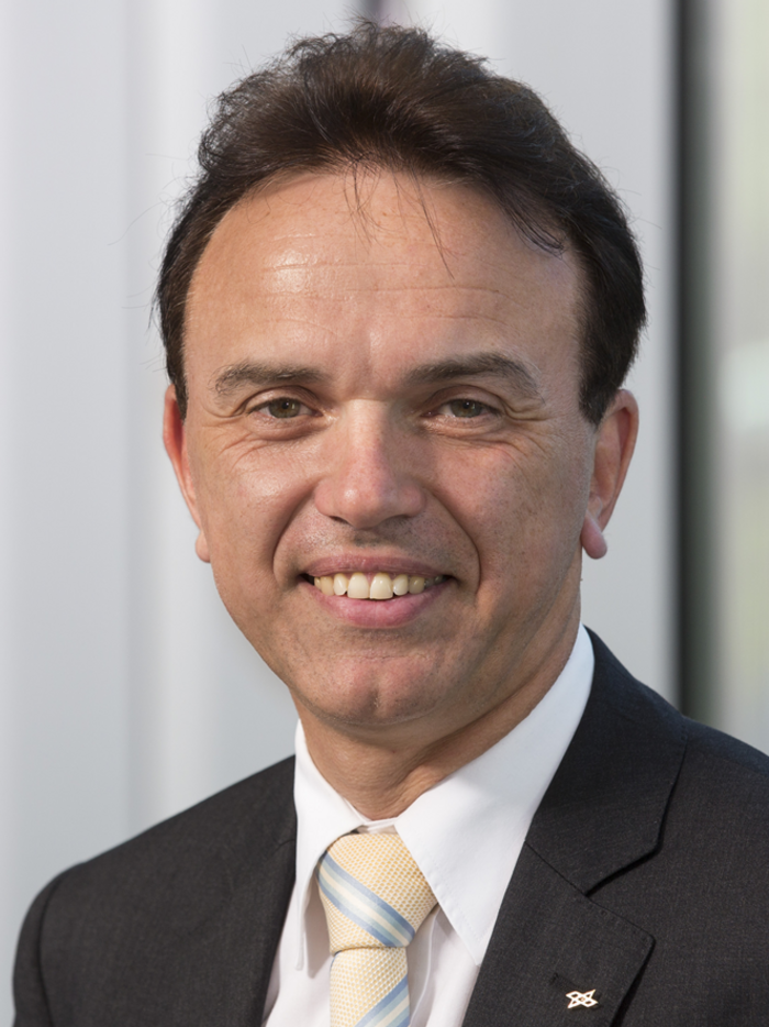 André Thess Das Bild zeigt den Forscher.