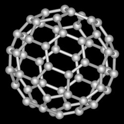 Molekülstruktur, die aus Waben von je seches Kohlenstoffatomen besteht, die einen geschlossenen Ball bilden.