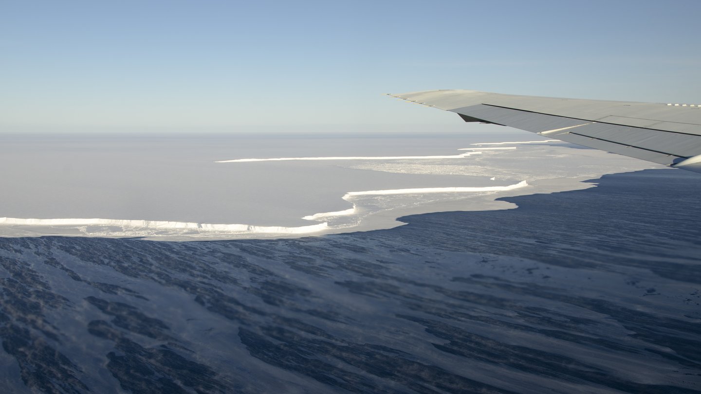 Welt der Physik: Schelfeis in der Antarktis schmilzt immer schneller