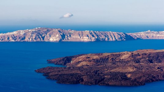 Luftbild einer Küstenlandschaft