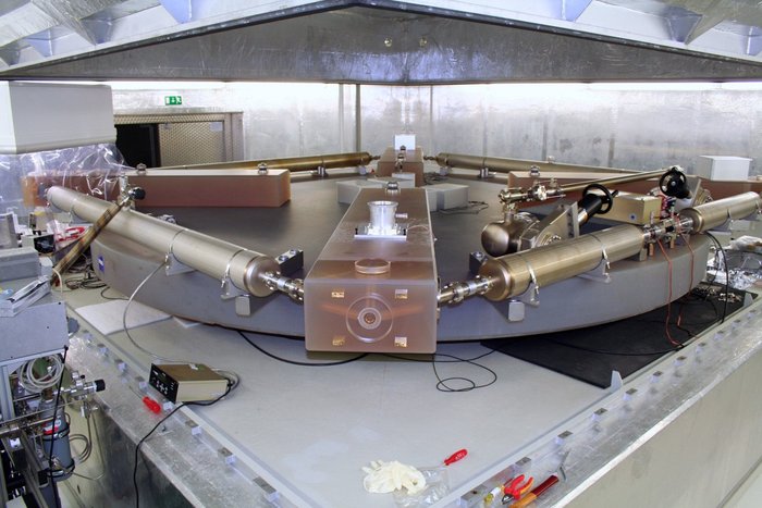 Der Großringlaser am Geodätischen Observatorium Wettzell Der Großringlaser am Geodätischen Observatorium Wettzell