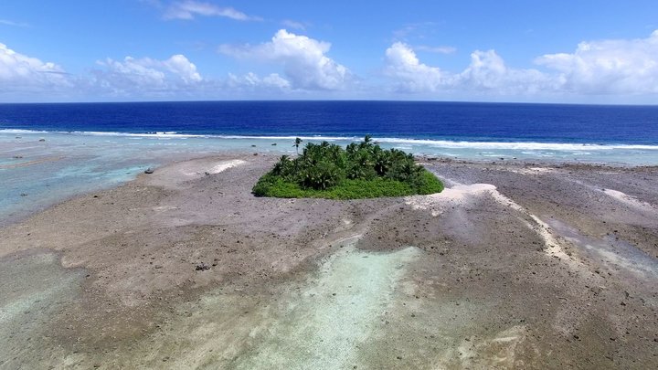 Luftaufnahme des Mili-Atolls