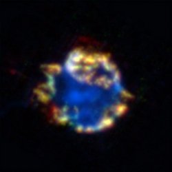 Der staubige Rest einer Supernova: Cassiopeia A