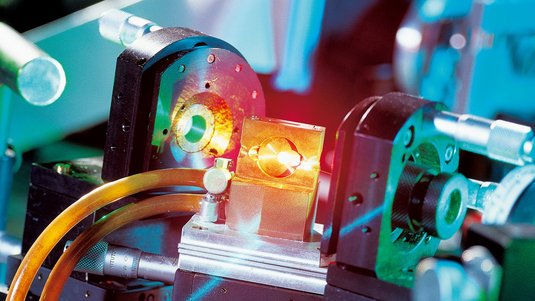 Laserkristall im Femtosekundenlaser
