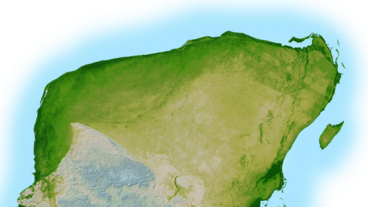 Reliefkarte der Halbinsel Yucatán; an der Nordwestseite ist ein regelmäßiger Viertelkreis zu sehen.