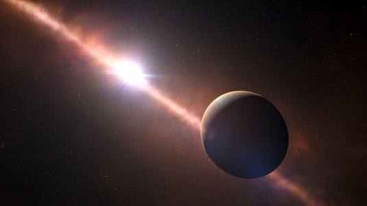 Illustration eines dunklen Planeten im Vordergrund, der von einer sehr hellen Lichtquelle im Hintergrund beschienen wird